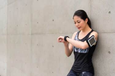 Smartwatch Huawei 2025 con pantalla AMOLED y diseño elegante